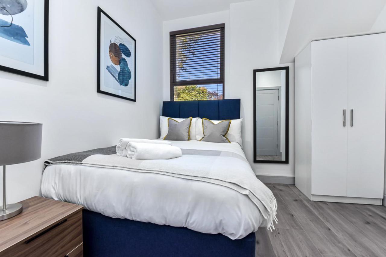 Lovely 2 Bedroom Apartment In Greater London Exterior photo